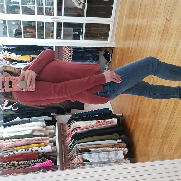 SOLD Max Studio Cashmere top - Picture 3 of 10